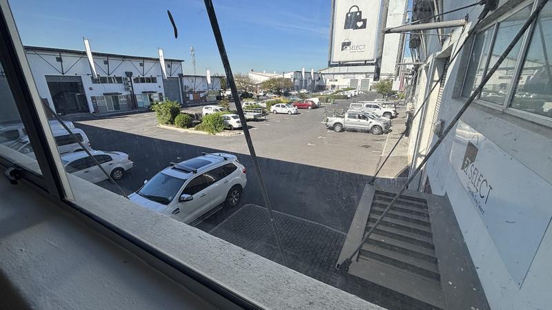 To Let commercial Property for Rent in Montague Gardens Western Cape